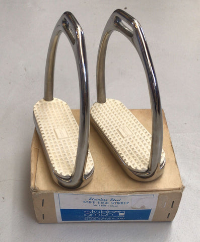 2nd Hand Stübben Knife Edge SS Stirrups/ 12cm