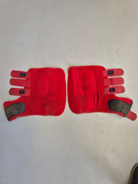 2nd Hand PEI Kevlar Sports Med Boots/ Red/ Large (2)