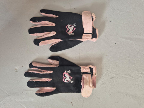 2nd Hand Gloves/ Black & Pink/ Med