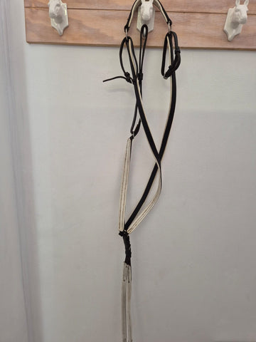 2nd hand Breastplate martingale/ Black&White/ Full