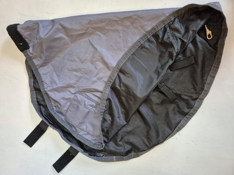 2nd Hand Show Master Rain Neck/ Light Grey