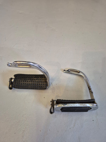 2nd Hand Safety Stirrups/ Kids