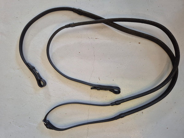 2nd Hand Rubber Reins/ Black/ Full
