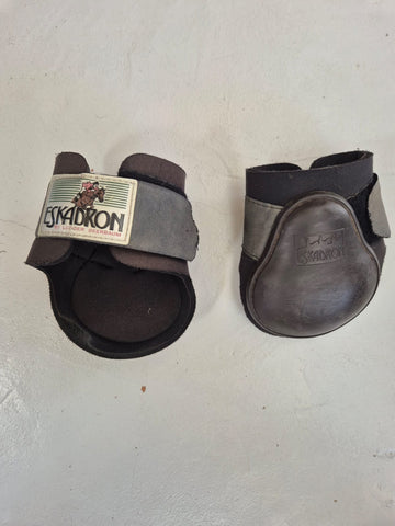 2nd Hand Eskadron Fetlock Boots/ Full (2)