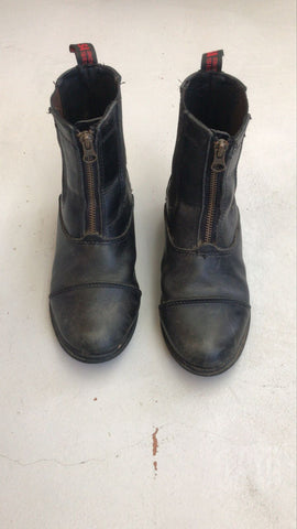 2nd Hand Freestyle Boots/ UK3