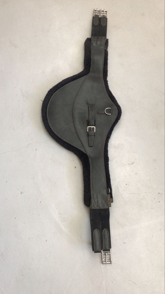 2nd Hand EA Sheepskin Kickpad Girth/ Black/ 125cm