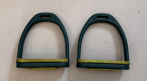 2nd Hand Compositi Stirrups/ Green/ 4.75