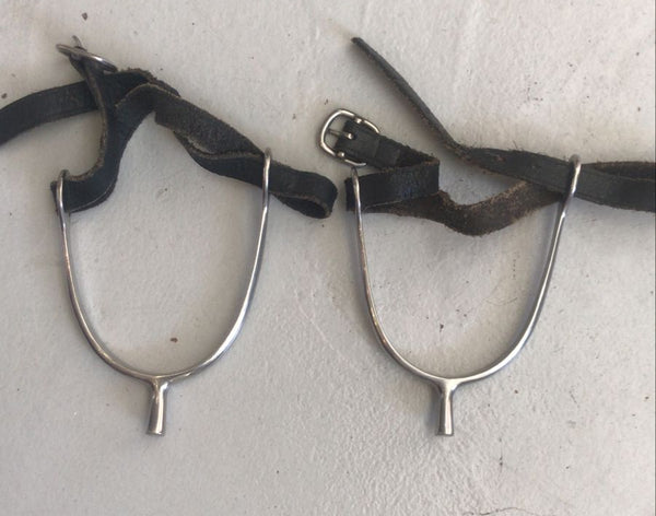2nd Hand 20mm Spurs and Straps