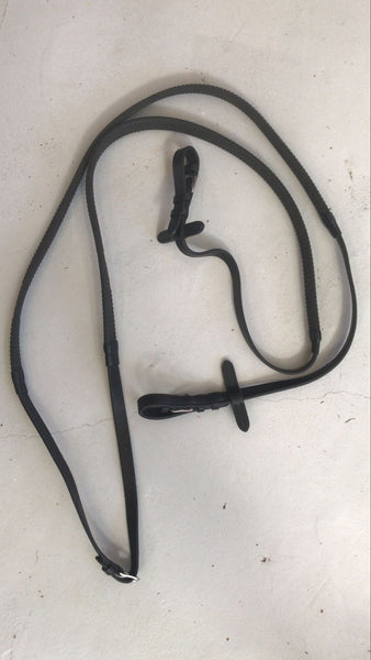 2nd Hand Rubber Reins/ Black/ 54"