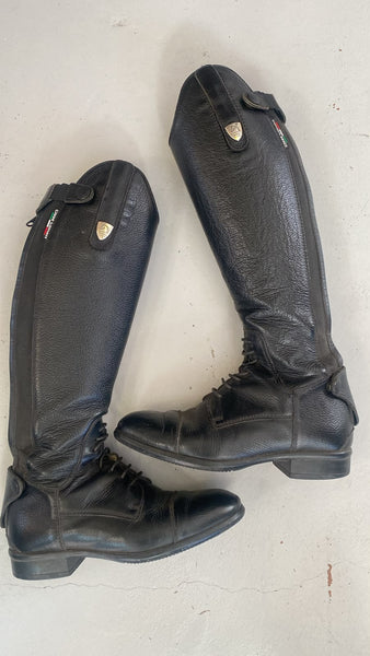 2nd Hand Tattini Long Leather Boots/ UK5 Short