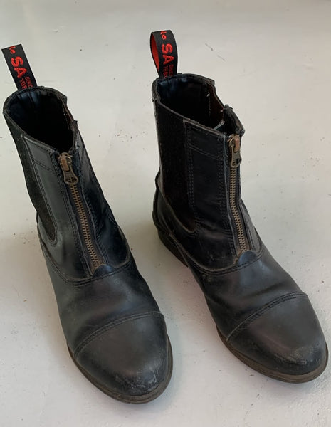 2nd Hand Freestyle Boots/ UK7